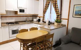 Clasico Y Funcional Vivienda Turistica Centro Bilbao